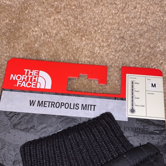 NWT The North Face Metropolis Mitt, Medium - Picture 3 of 10